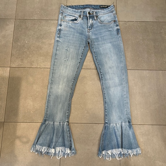 BLANK NYC Distressed Capris with Ruffled Bottoms - Picture 2 of 11